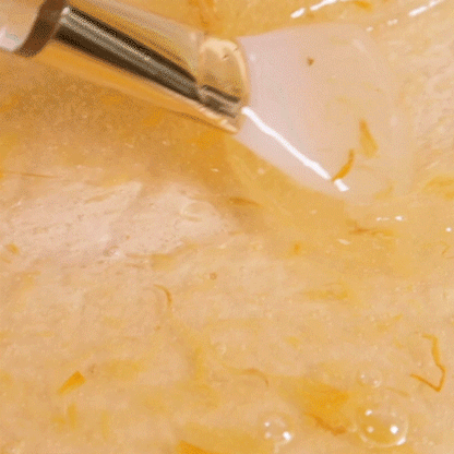 The VIRAL Calendula Peel Off Mask