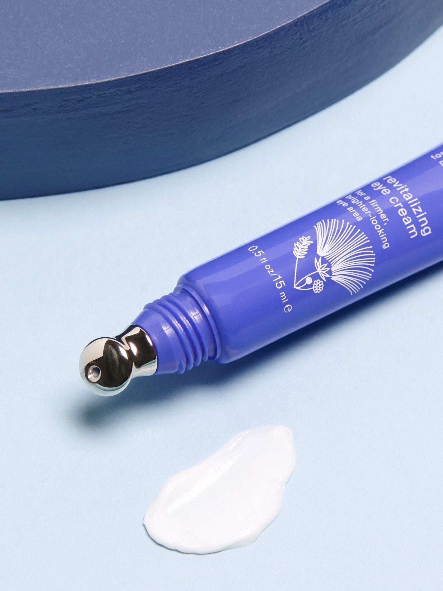 Revitalizing eye cream